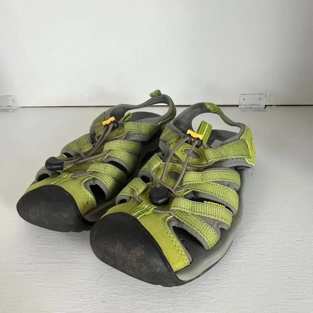 Keen Newport H2 Water Sandals Men's Size 6 Green Waterproof Bungee Lace Casual